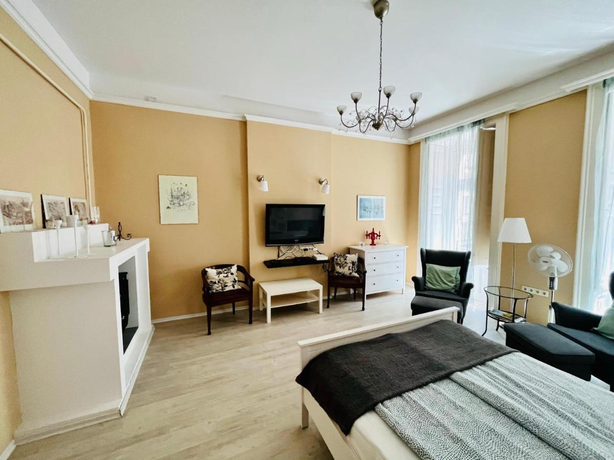 Academy Home - Elegant Place Next To The Parliament Budapest Exterior foto